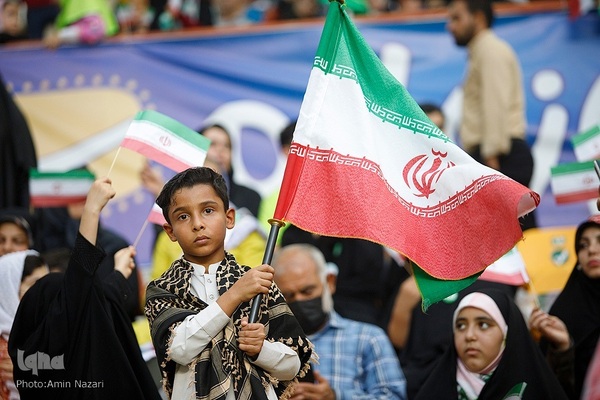 مراسم همخوانی سرود «سلام فرمانده» در ورزشگاه شهدای فولاد اهواز