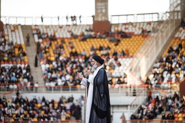 مراسم همخوانی سرود «سلام فرمانده» در ورزشگاه شهدای فولاد اهواز