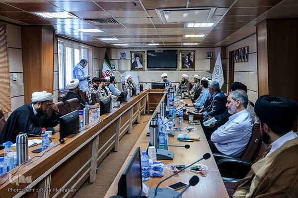 نشست خبری جشنواره قرآن و عترت مرکز خدمات حوزه علمیه