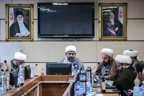 نشست خبری جشنواره قرآن و عترت مرکز خدمات حوزه علمیه