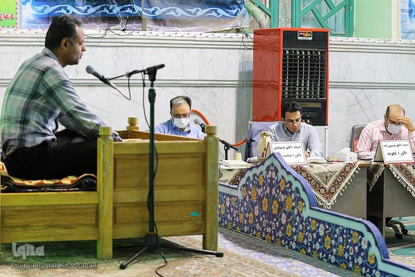 مرحله شهرستانی چهل‌وپنجمین دوره رقابت‌های مسابقات سراسری قرآن کریم در امامزاده سیدمحمد(ع) خمینی‌شهر