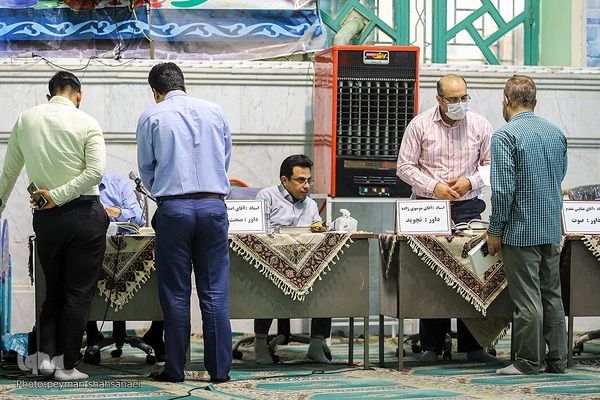 مرحله شهرستانی چهل‌وپنجمین دوره رقابت‌های مسابقات سراسری قرآن کریم در امامزاده سیدمحمد(ع) خمینی‌شهر