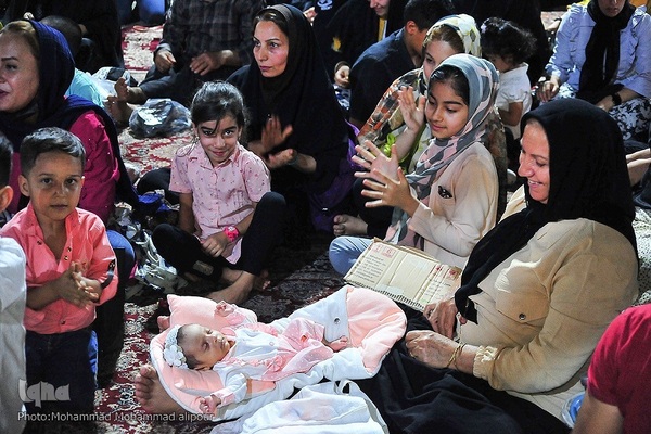 جشن عید غدیر در حرم علی‌بن مهزیار اهوازی