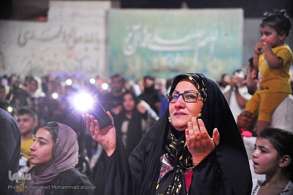 جشن عید غدیر در حرم علی‌بن مهزیار اهوازی