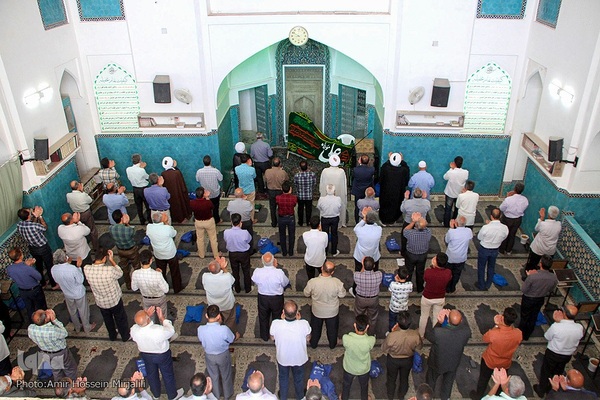 نماز عید غدیر در مسجد امیرچقماق و پیاده روی سادات در یزد‎‎