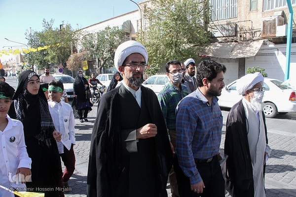 نماز عید غدیر در مسجد امیرچقماق و پیاده روی سادات در یزد‎‎