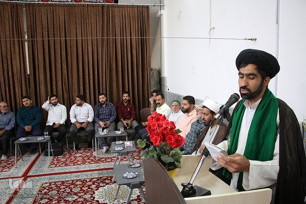 جشن غدیر وملبس شدن جمعی از طلاب در بیت آیت الله مدرسی در یزد‎‎