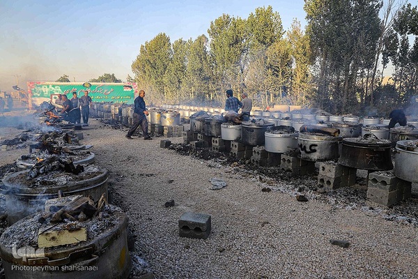 آیین پخت و توزیع ۱۵۰دیگ غذای نذری-مبارکه اصفهان ‎‎