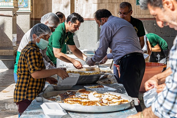 پخت و توزیع ۱۴ هزار پرس غذای گرم به مناسبت عید غدیر