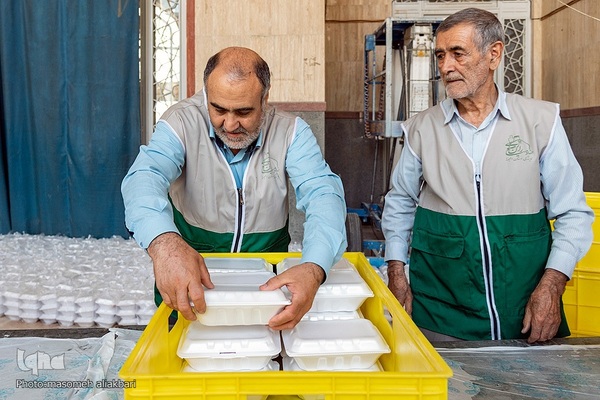 پخت و توزیع ۱۴ هزار پرس غذای گرم به مناسبت عید غدیر