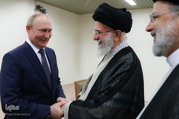 دیدار ولادیمیر پوتین، رئیس‌جمهور روسیه با آیت الله خامنه ای، رهبر معظم انقلاب