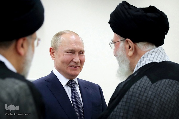 دیدار ولادیمیر پوتین، رئیس‌جمهور روسیه با آیت الله خامنه ای، رهبر معظم انقلاب