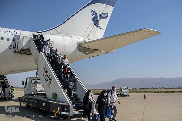 بازگشت نخستین گروه از حجاج استان فارس به شیراز