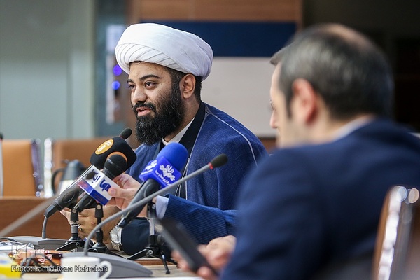 مصطفی جامه‌دار مدیر فرهنگی هنری منطقه ۱۲ و رئیس فرهنگسرای عترت‌