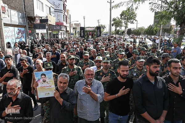 مراسم تشییع پیکر مرزبان شهید «مهدی محمدی نسب» در قزوین