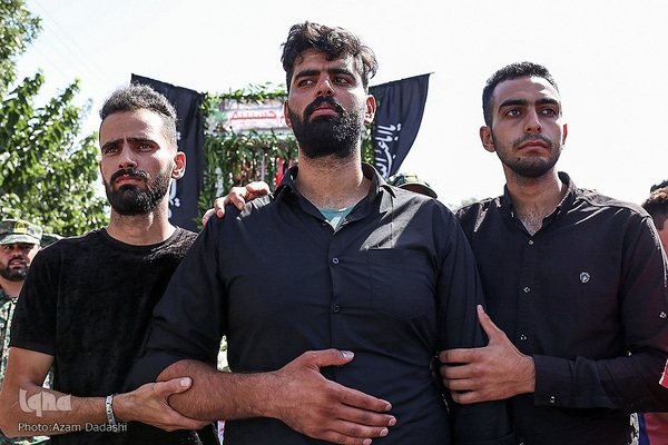 مراسم تشییع پیکر مرزبان شهید «مهدی محمدی نسب» در قزوین