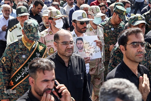 مراسم تشییع پیکر مرزبان شهید «مهدی محمدی نسب» در قزوین