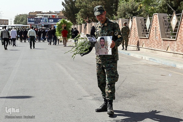مراسم تشییع پیکر مرزبان شهید «مهدی محمدی نسب» در قزوین