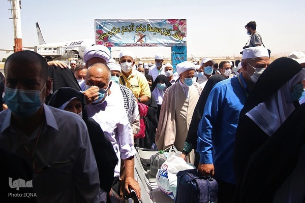 بازگشت حجاج همدانی به میهن اسلامی