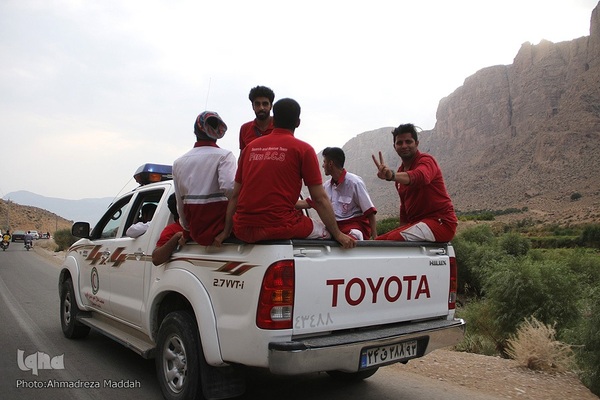 بازدید سردار وحیدی، وزیر کشور از مناطق سیل زده استهبان