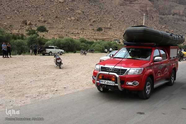 بازدید سردار وحیدی، وزیر کشور از مناطق سیل زده استهبان