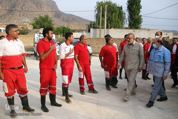 بازدید سردار وحیدی، وزیر کشور از مناطق سیل زده استهبان