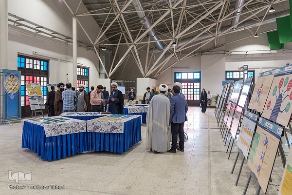 آیین گشایش نمایشگاه «روایت تبلیغ» در اصفهان