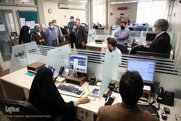 بازدید دو نماینده مجلس شورای اسلامی از تحریریه ایکنا