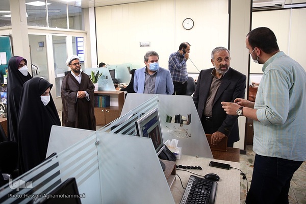 بازدید دو نماینده مجلس شورای اسلامی از تحریریه ایکنا