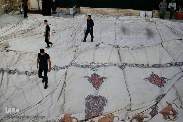 برپایی خیمه عزا در امامزاده موسی مبرقع(ع)
