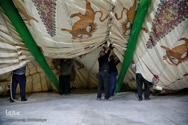 برپایی خیمه عزا در امامزاده موسی مبرقع(ع)
