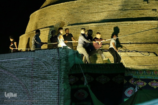 برپایی خیمه عزا در امامزاده موسی مبرقع(ع)
