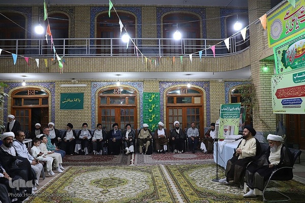 آیین رونمایی از کتاب «اصول العقائد و جامع الفوائد»