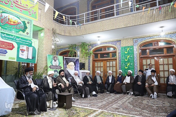 آیین رونمایی از کتاب «اصول العقائد و جامع الفوائد»