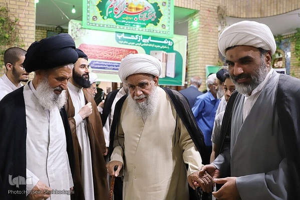 آیین رونمایی از کتاب «اصول العقائد و جامع الفوائد»