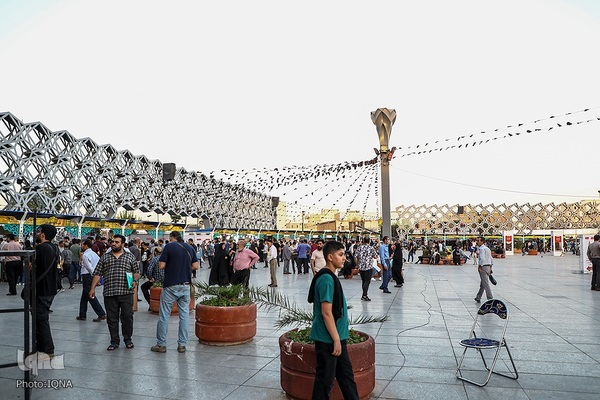 افتتاح بیستمین نمایشگاه عطر سیب