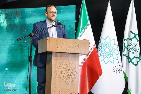 افتتاح بیستمین نمایشگاه عطر سیب