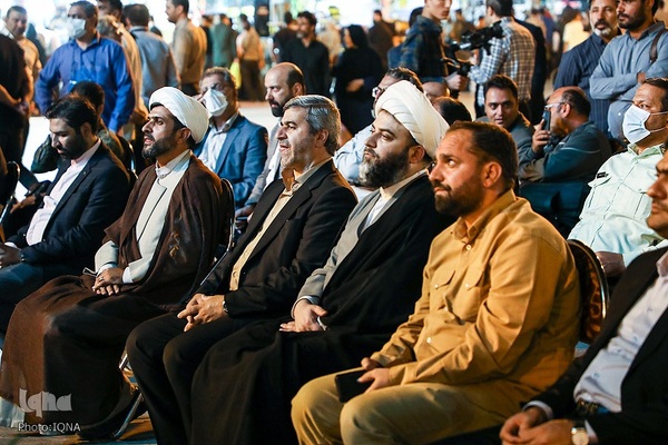 افتتاح بیستمین نمایشگاه عطر سیب