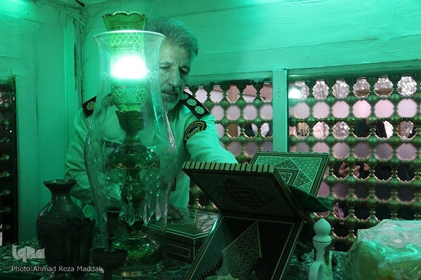 مراسم غبارروبی و عطرافشانی حرم مطهر علی بن حمزه(ع)‎‎