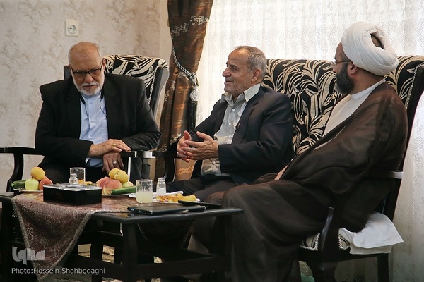 حاج حسین‌علی بزرگ قمی