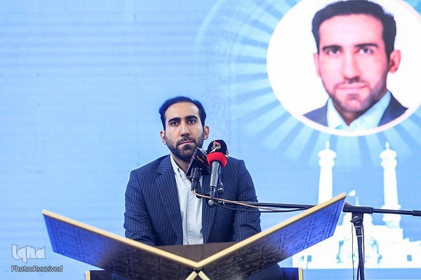 رقابت شرکت کنندگان در روز پایانی مسابقات قرآن کربلا
