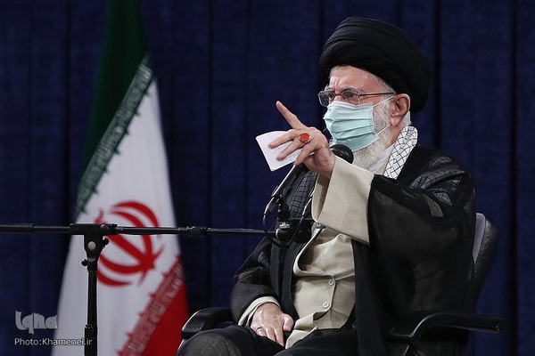 حضرت آیت الله خامنه‌ای، رهبر معظم انقلاب اسلامی