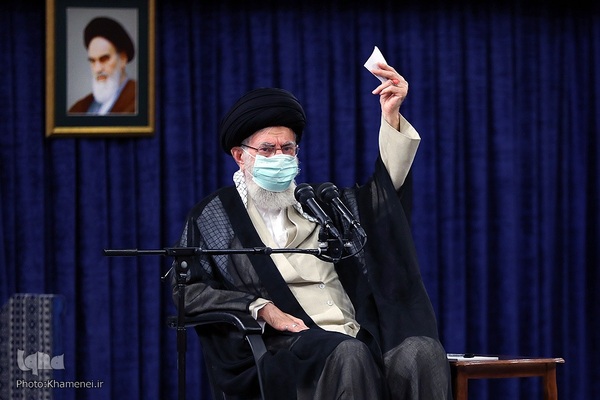 حضرت آیت الله خامنه‌ای، رهبر معظم انقلاب اسلامی