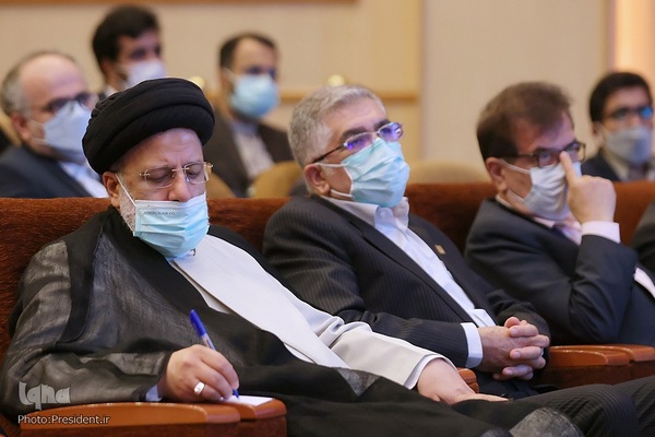 دیدار حجت‌الاسلام و المسلمین ابراهیم رییسی، رییس جمهور با جمعی از مدیران و پژوهشگران جهاد دانشگاهی