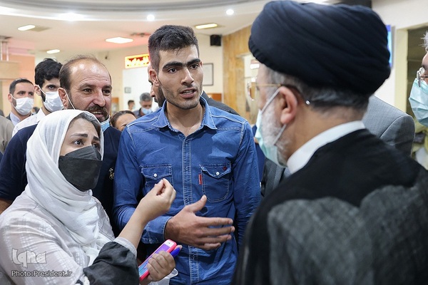 دیدار حجت‌الاسلام و المسلمین ابراهیم رییسی، رییس جمهور با جمعی از مدیران و پژوهشگران جهاد دانشگاهی