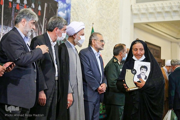 نخستین یادواره شهدای قشقایی کشور در حرم شاهچراغ(ع)‎‎