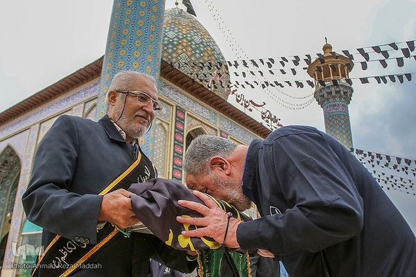 آیین تعویض پرچم آستان مقدس حضرت سید علاءالدین حسین(علیه السلام)‎‎