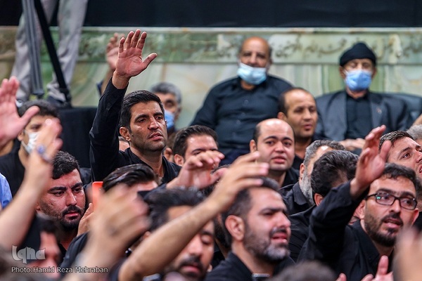 حسینیه ایران؛ آیین طشت‌گذاری در حسینیه امام حسن(ع)