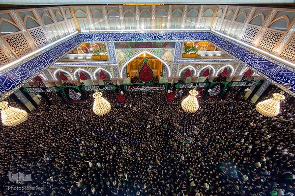 تعویض پرچم حرمین شریفین در کربلا به مناسبت فرارسیدن ماه محرم