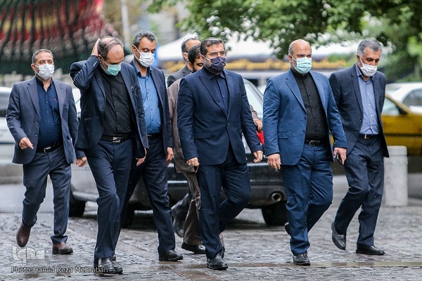 تشییع پیکر هنرمند انقلابی حبیب الله صادقی